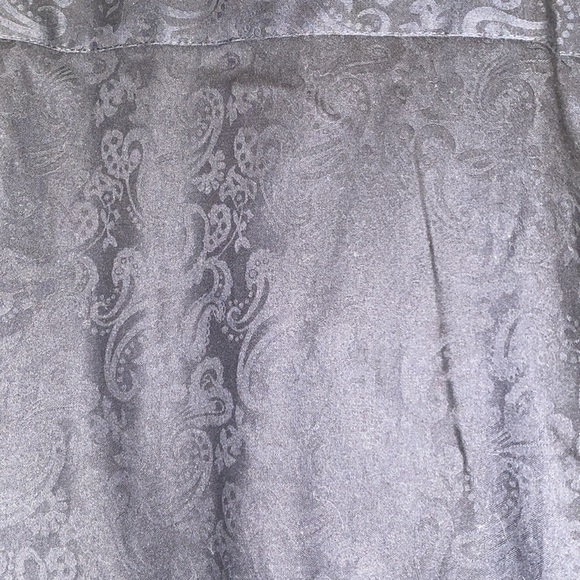 Black long sleeve shirt with print - Picture 5 of 6